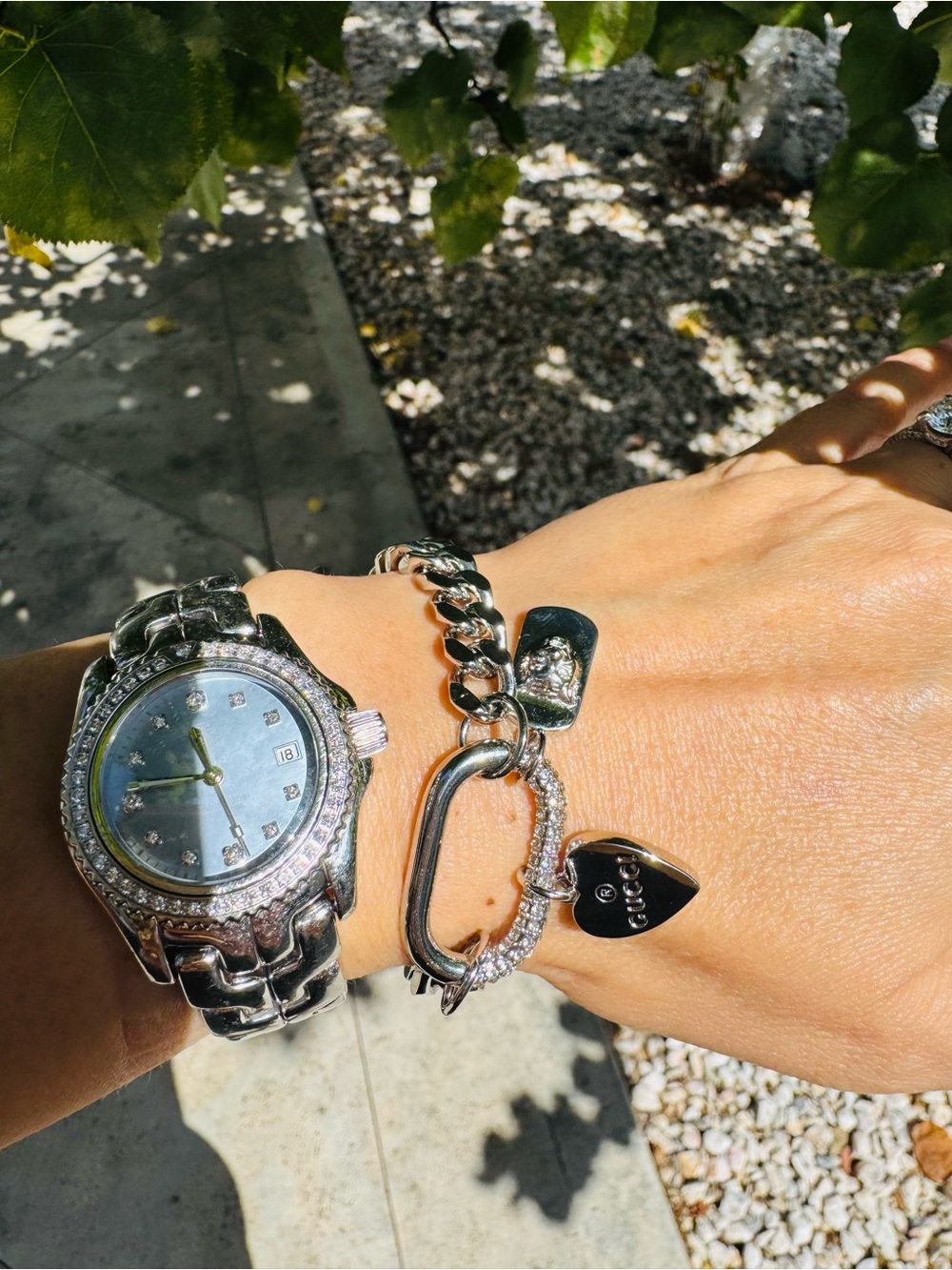Gucci Silver Heart Lock and Curb Chain Bracelet - Picture 5 of 5